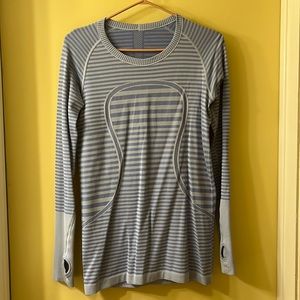 Womens Lululemon long sleeve